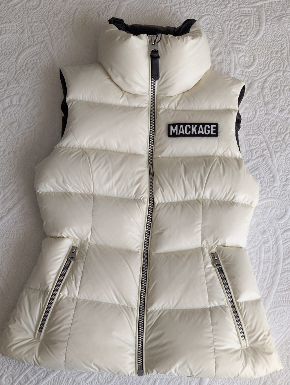 Mackage Chaya Ivory Quilted Down Puffer Vest